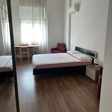 Ambassador 地拉那